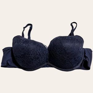 Torrid Curves Size 44C Underwire Navy Lace Design Bra